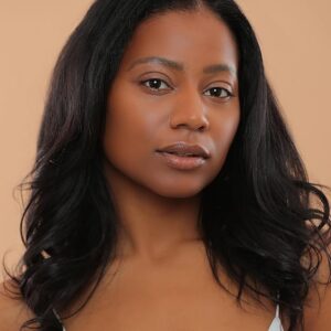 Base líquida para piel mixta y tonos oscuros